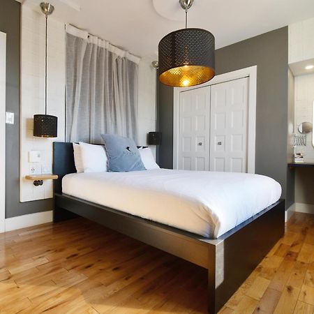 Capitol Robinson By Bower Boutique Hotels Moncton Buitenkant foto